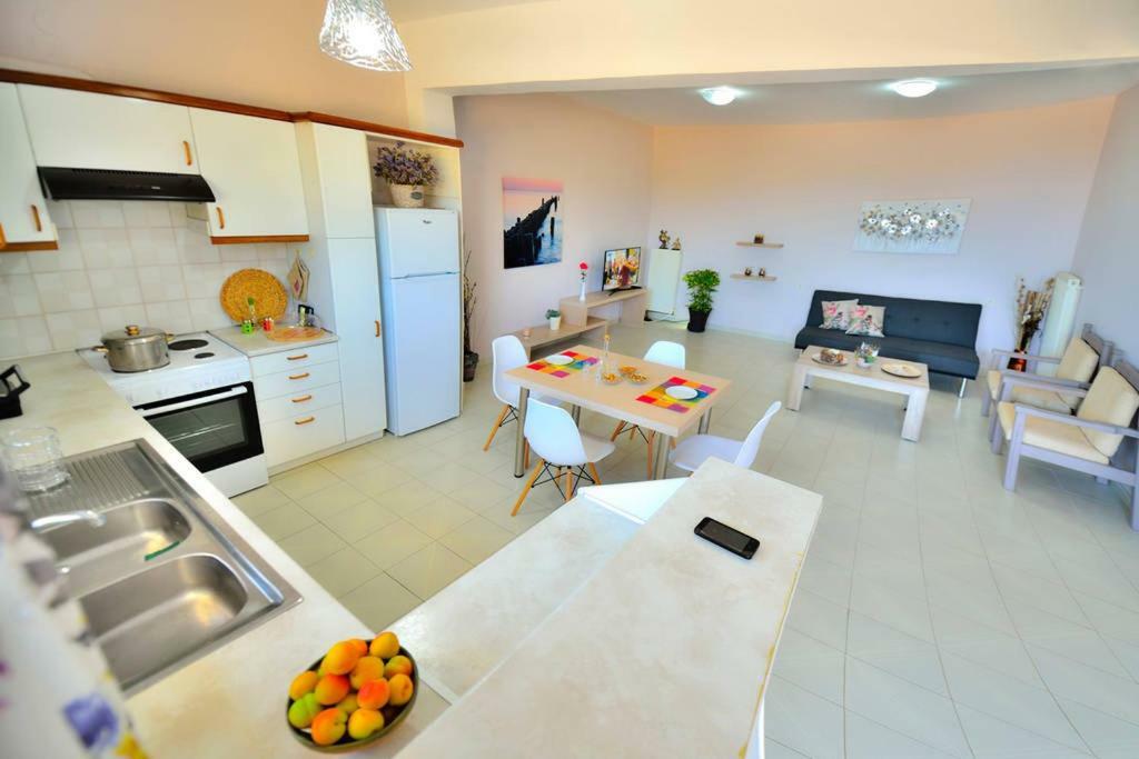 Eliana Apartment Kissamos Bagian luar foto